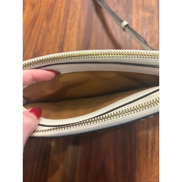 Coach Women's White Floral Kira Crossbody Bag And Matching Wallet NWOT - Picture 5 of 15